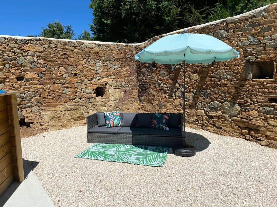 Spacious 1 Bed Home With Shared Pool Champagnac-la-Rivière Buitenkant foto