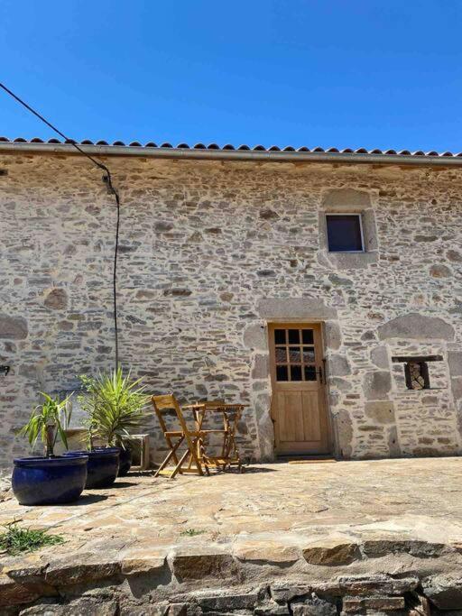 Spacious 1 Bed Home With Shared Pool Champagnac-la-Rivière Buitenkant foto