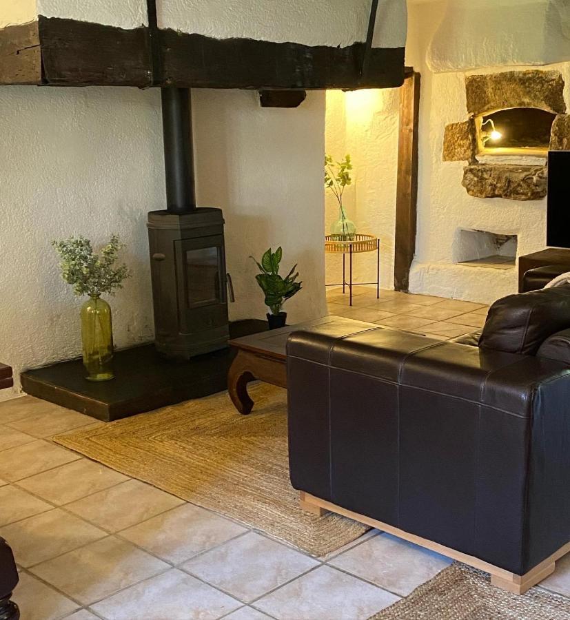 Spacious 1 Bed Home With Shared Pool Champagnac-la-Rivière Buitenkant foto